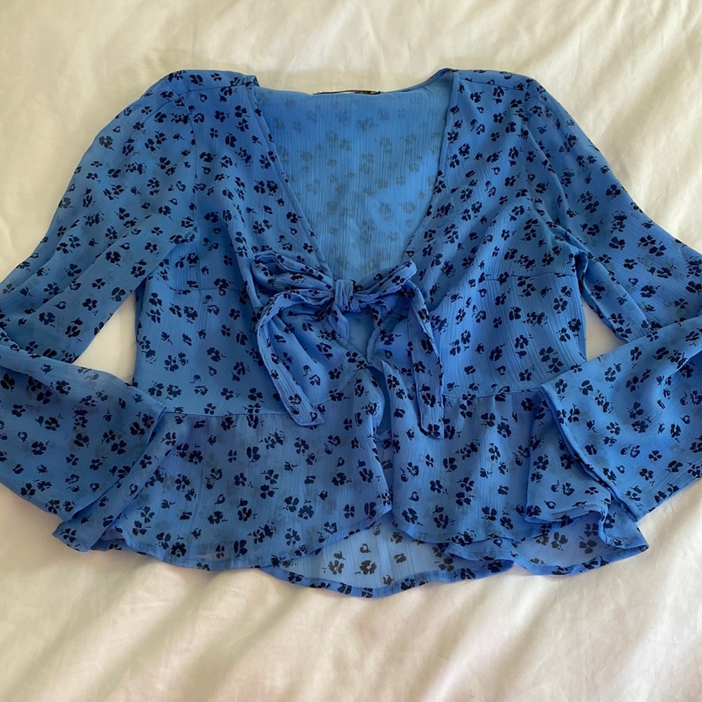 ABERCROMBIE AND FITCH blouse size M